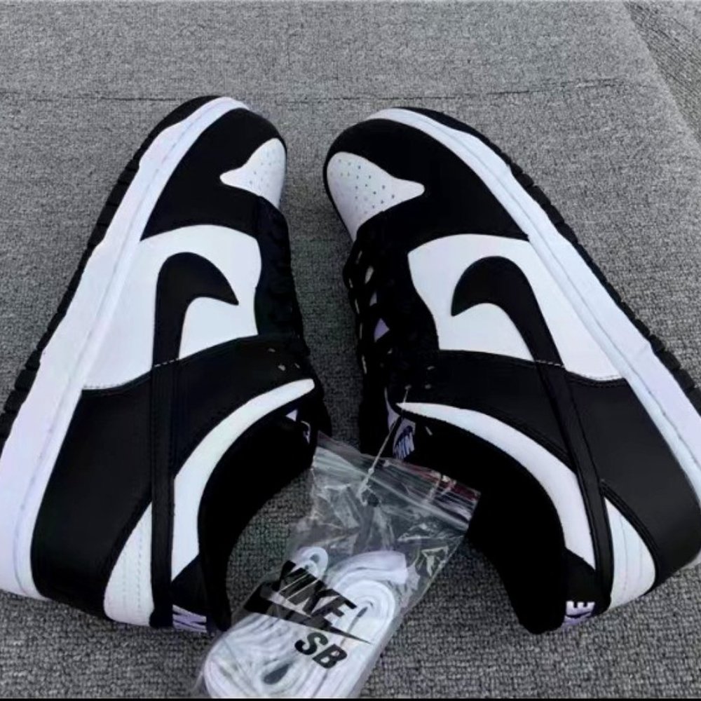 Nike Dunk Low black and white Panda Women's sneakers